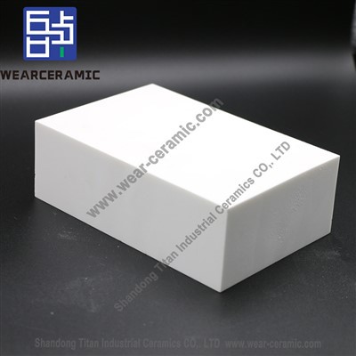 Aluminiumoxidplattor